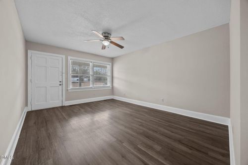 204 W Mcneill St, Lillington, NC, 27546-6704 | Card Image