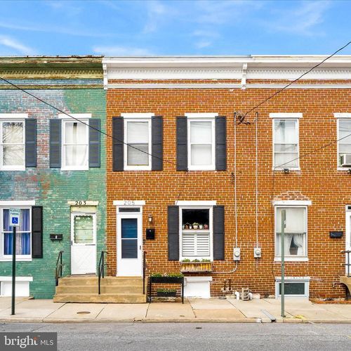 205 E 4th St, FREDERICK, MD, 21701-5260 | Card Image