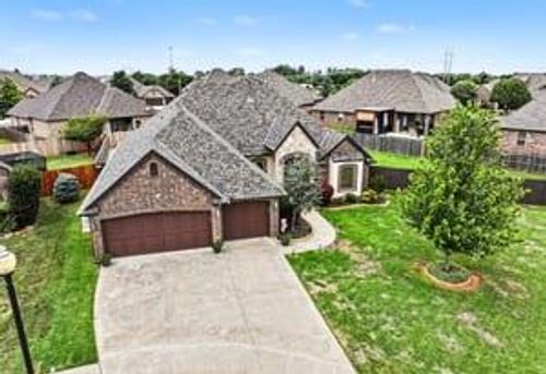 11317 Nw 6th Circle, Yukon, OK, 73099 | Card Image