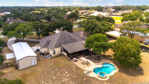 133 Copper Ridge Dr, La Vernia, TX, 78121-4794 | Card Image