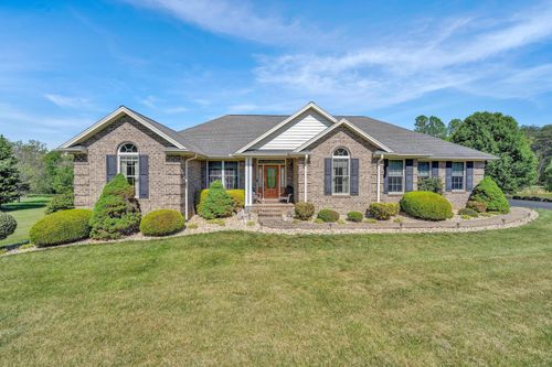 137 Whispering Meadows Ln, Wirtz, VA, 24184-4507 | Card Image