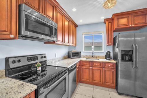 apt-309-200 Waterway Dr S, Lantana, FL, 33462-1832 | Card Image