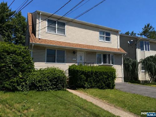 45 Elm St, East Rutherford, NJ, 07073-1024 | Card Image