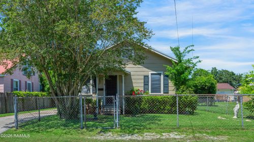 218 Cedar St, Franklin, LA, 70538-4202 | Card Image
