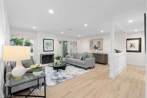 16541 Loire Cir, Huntington Beach, CA, 92647-4647 | Card Image
