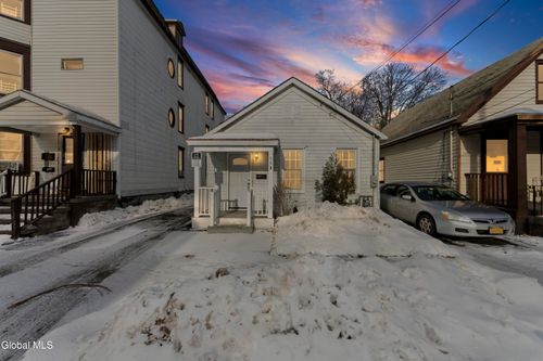 118 De Graff St, Schenectady, NY, 12308-3204 | Card Image