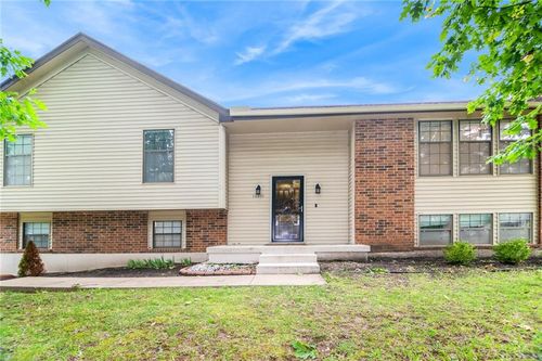 14910 W 65th St, Shawnee, KS, 66216-2156 | Card Image