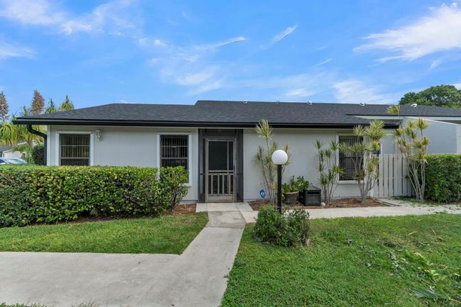 4389 Willow Pond Cir, Condo with 2 bedrooms, 2 bathrooms and null parking in West Palm Beach FL | Image 31