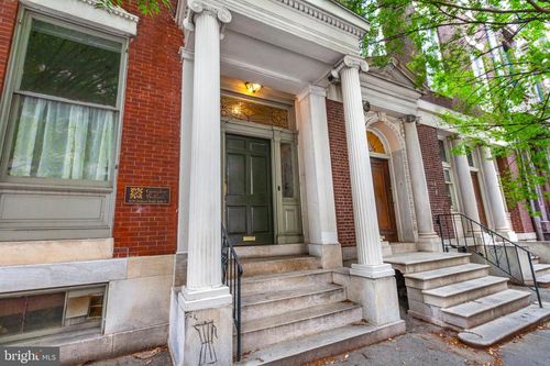 1-10 W Madison St, BALTIMORE, MD, 21201-5239 | Card Image