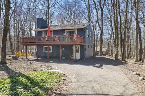 257 Farmers Ln, Pocono Lake, PA, 18347-7727 | Card Image