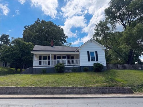 309 Worth St, Mount Airy, NC, 27030-5407 | Card Image