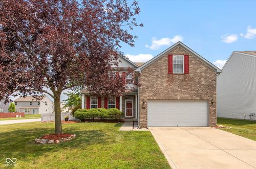 2637 Night Hawk Rd, Greenwood, IN, 46143-6397 | Card Image