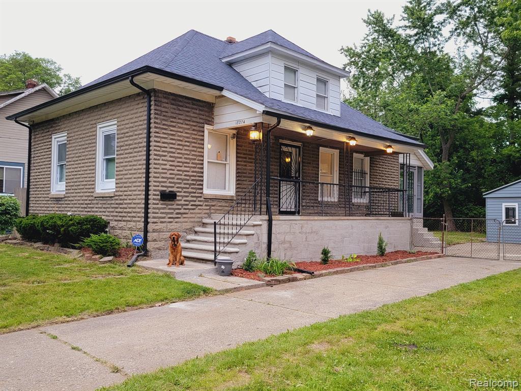 Grayfield St, Detroit, MI 48219