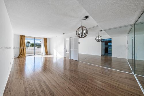 apt-307-290 174th St, Sunny Isles Beach, FL, 33160-3245 | Card Image