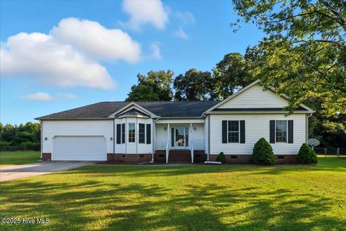 114 Labonte Dr, Pikeville, NC, 27863-8555 | Card Image
