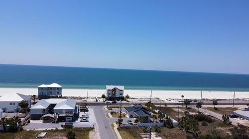 121 15th St, Mexico Beach, FL, 32456-7055 | Card Image