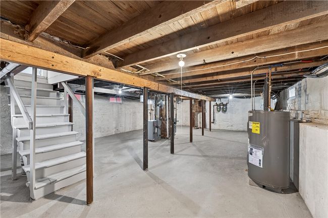 55 Warren St, Home with 5 bedrooms, 3 bathrooms and 5 parking in Providence RI | Image 22