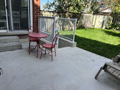 19 Breesegarden Lane, Guelph, ON, N1E7H1 | Card Image