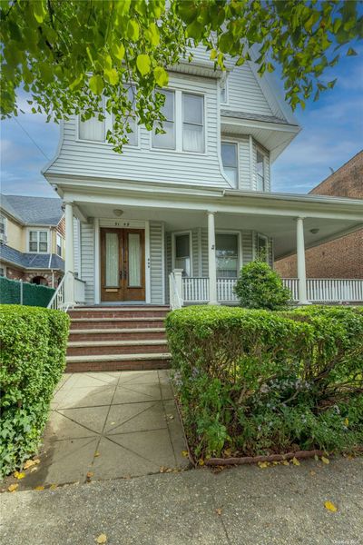 91-49 116th Street, Home with 6 bedrooms, 3 bathrooms and 1 parking in Richmond Hill NY | Image 1