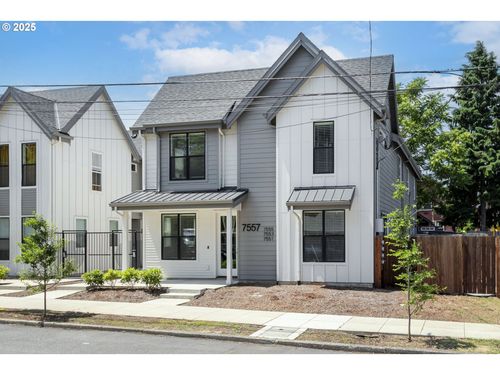 7557 N Gilbert Ave, Portland, OR, 97203-6213 | Card Image