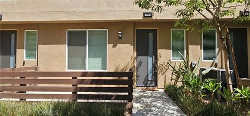 98-422 W Route 66, Glendora, CA, 91740 | Card Image