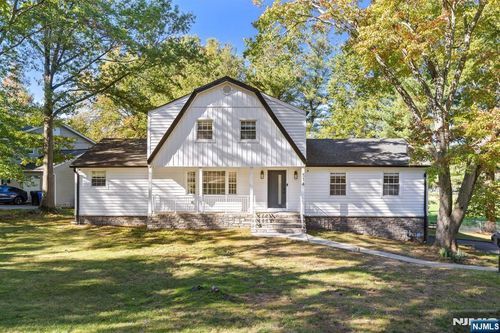 314 Ross Rd, Paramus, NJ, 07652-4942 | Card Image