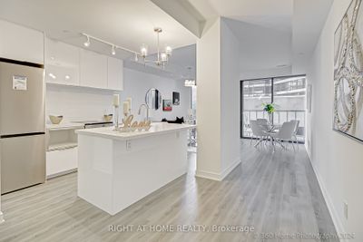 203 - 57 St Joseph St, Condo with 1 bedrooms, 1 bathrooms and null parking in Toronto ON | Image 1