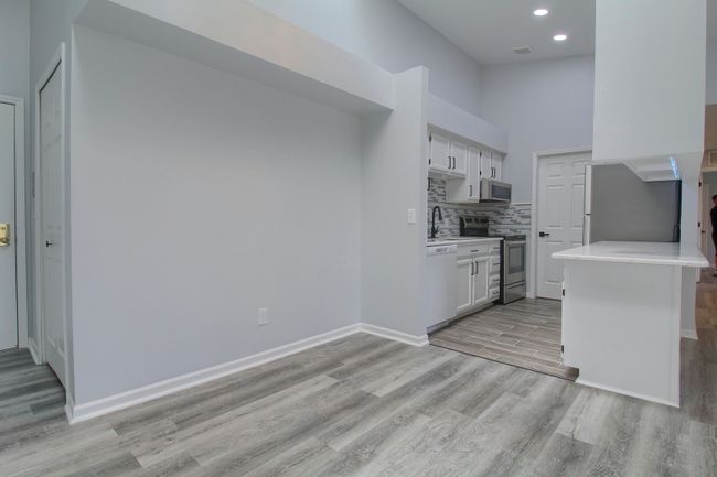 APT-182 - 1565 Harbour Blvd, Condo with 2 bedrooms, 2 bathrooms and null parking in Trenton MI | Image 10