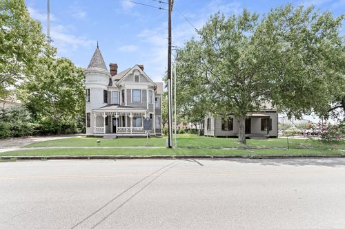479 Pine St, Beaumont, TX, 77701-2317 | Card Image