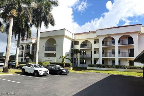 apt-303-700 Valley Stream Dr, NAPLES, FL, 34113-4107 | Card Image