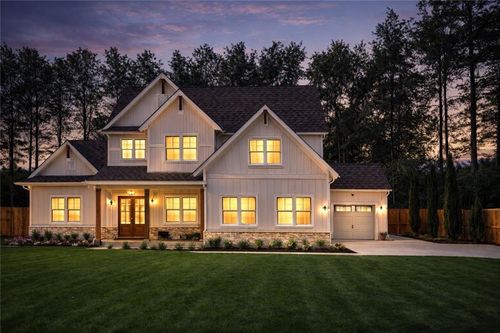 6043 Bluewater Blvd, Gainesville, GA, 30506-2556 | Card Image