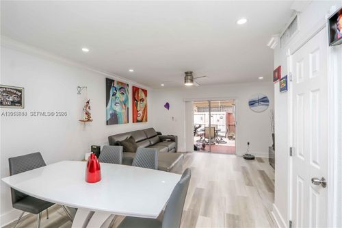 7g-30 Sw 108th Ave, Miami, FL, 33174-1494 | Card Image