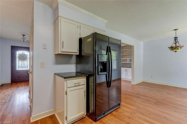 104 N 13 Th Ave, House other with 2 bedrooms, 2 bathrooms and null parking in Mayodan NC | Image 7