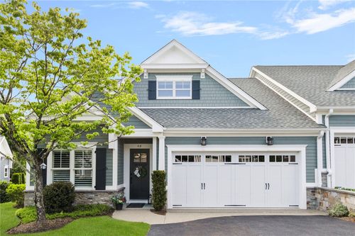 48 Travelers Ct, East Greenwich, RI, 02818-7302 | Card Image
