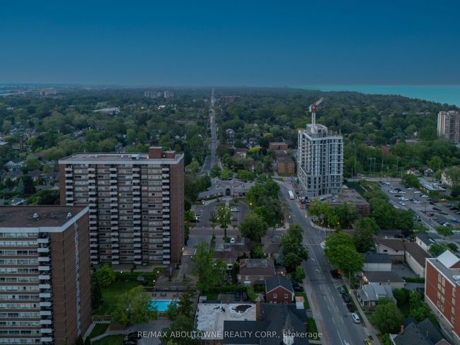 2201 - 2007 James St, Condo with 3 bedrooms, 2 bathrooms and null parking in Burlington ON | Image 44