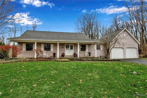 8725 Lapp Road, Clarence, NY, 14032 | Card Image