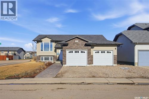 702 Janeson Crt, Warman, SK, S0K4S2 | Card Image