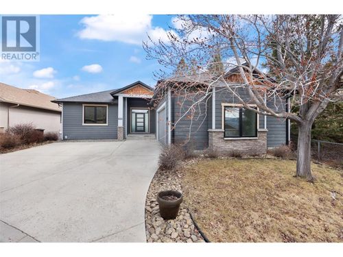 2039 Cornerstone Dr, West Kelowna, BC, V4T2Y3 | Card Image