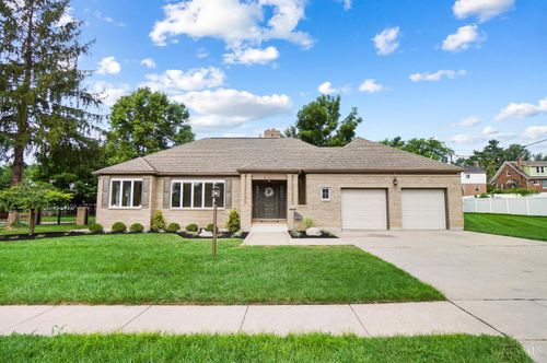 6767 Stoll Ln, Cincinnati, OH, 45236-4038 | Card Image
