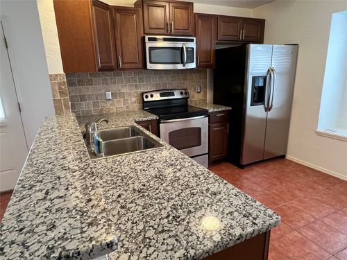 116 Kings Row, Garland, TX, 75043-2903 | Card Image