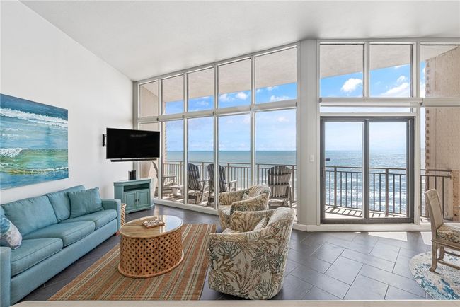 Living room with Gulf View | Image 7