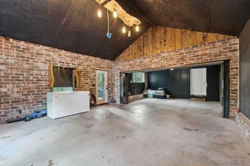 490 New Orleans St, Broken Arrow, OK, 74011-2626 | Card Image