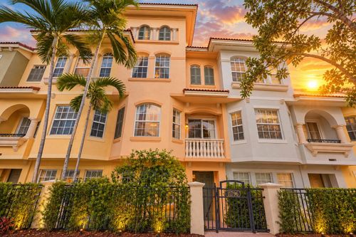 11796 Valencia Gardens Ave, Palm Beach Gardens, FL, 33410-2932 | Card Image