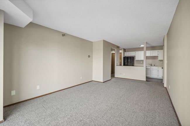 Living Room | Image 8