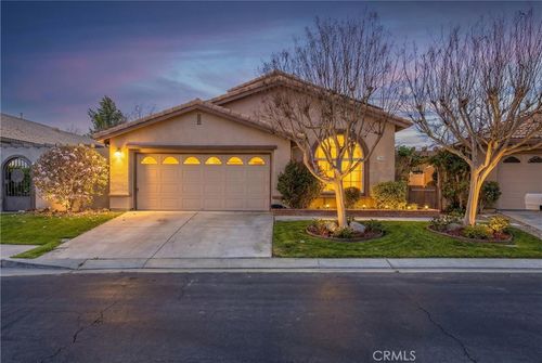 854 Twin Hills Dr, Banning, CA, 92220-5235 | Card Image
