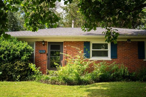 407 Greenlawn Ct, Lexington, KY, 40517-1412 | Card Image
