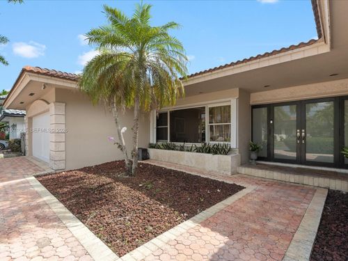 2930 Ne 164th St, North Miami Beach, FL, 33160-4113 | Card Image