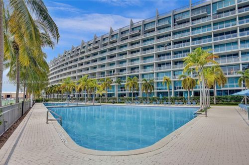 apt-417-2950 Ne 188th St, Aventura, FL, 33180-2736 | Card Image