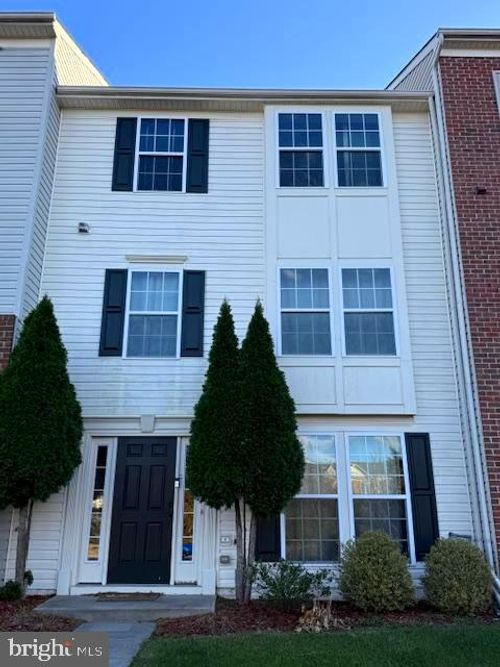 42999 Edgewater St, CHANTILLY, VA, 20152-3453 | Card Image