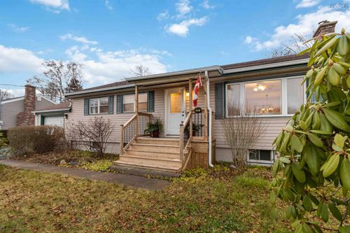 41 Raymoor Dr, Dartmouth, NS, B2X1G6 | Card Image